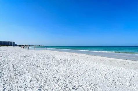 6047 E Peppertree Way Sarasota FL 34242