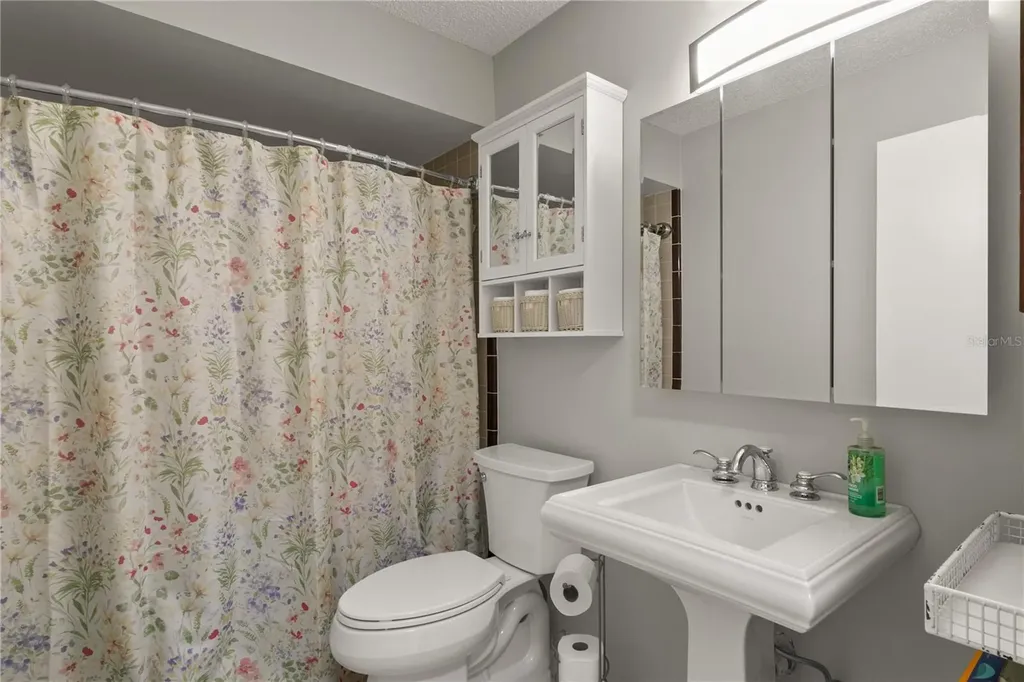 504 Ambassador Avenue Eustis FL 32726