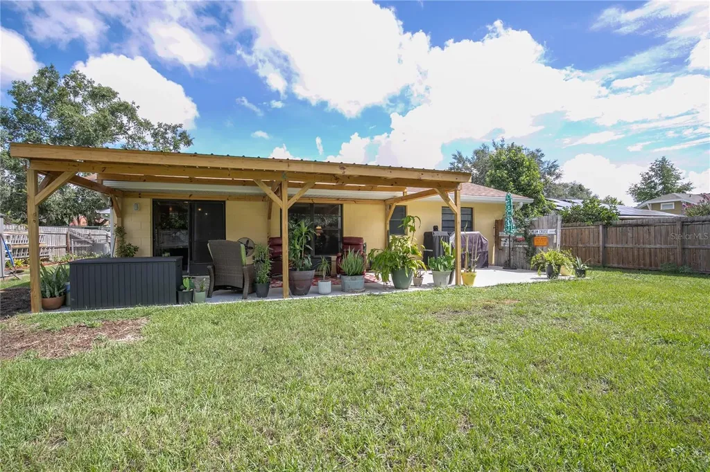 504 Ambassador Avenue Eustis FL 32726