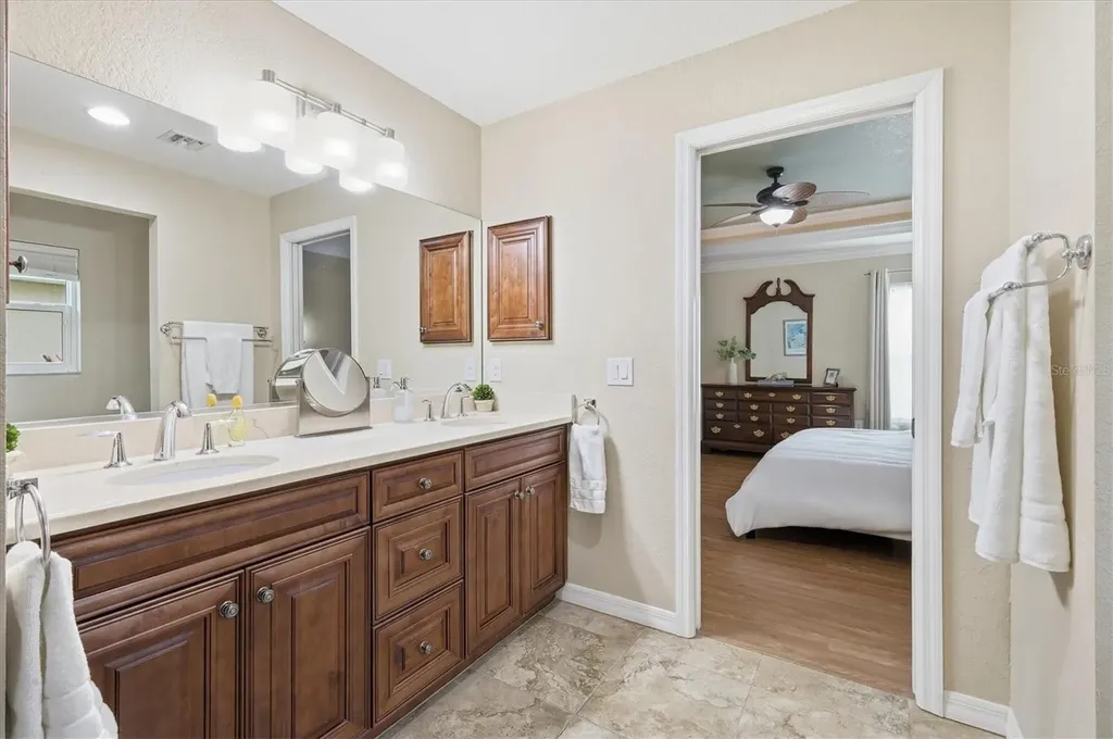 12710 SW Lake Side Drive Lake Suzy FL 34269