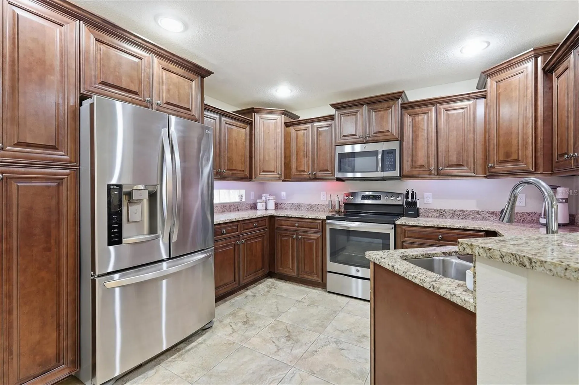 12710 SW Lake Side Drive Lake Suzy FL 34269