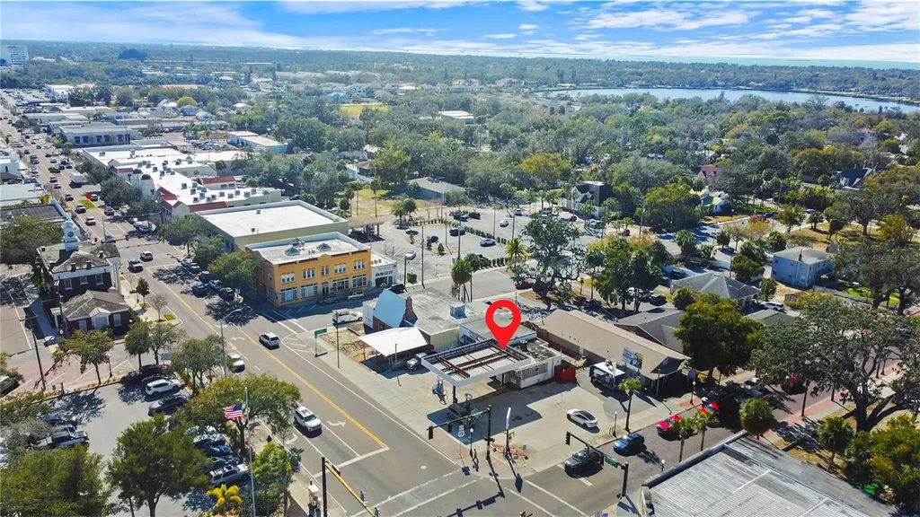 4 S Pinellas Avenue Tarpon Springs FL 34689
