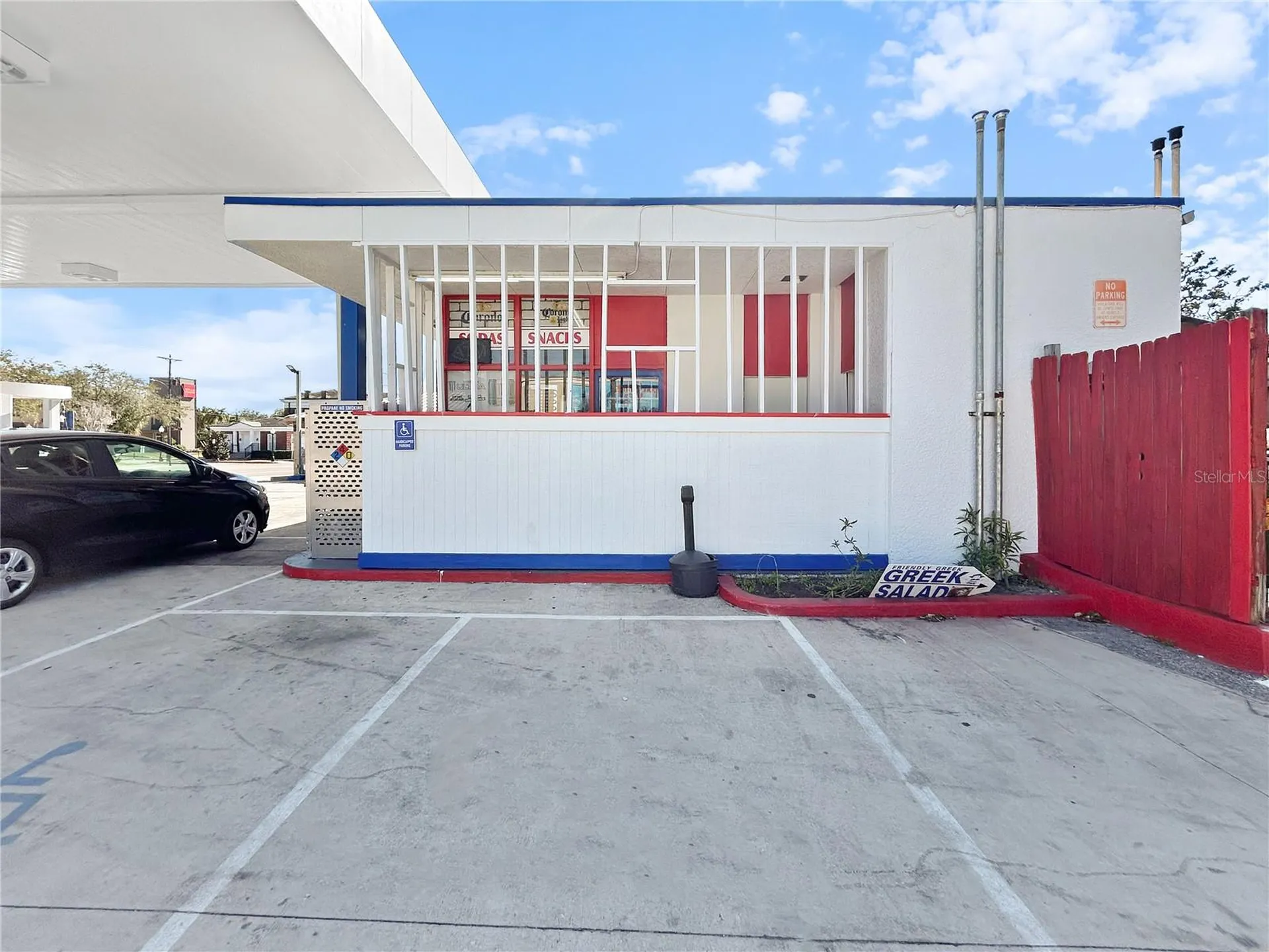4 S Pinellas Avenue Tarpon Springs FL 34689