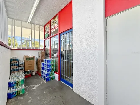 4 S Pinellas Avenue Tarpon Springs FL 34689