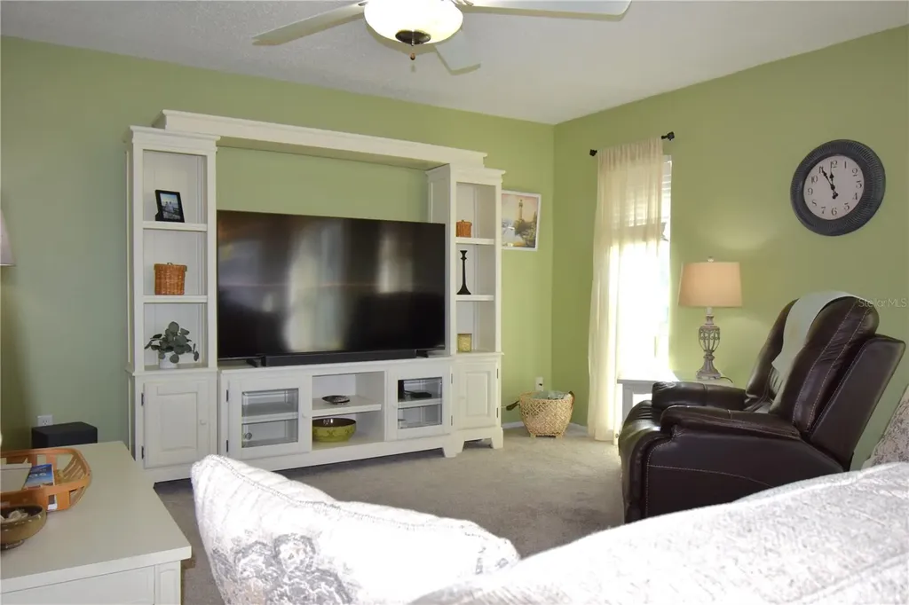 121 Fernwood Circle Seminole FL 33777