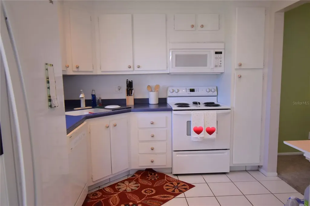 121 Fernwood Circle Seminole FL 33777