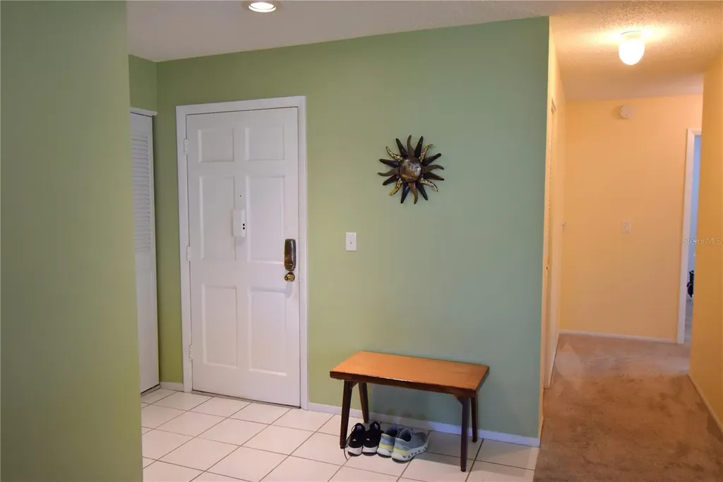 121 Fernwood Circle Seminole FL 33777
