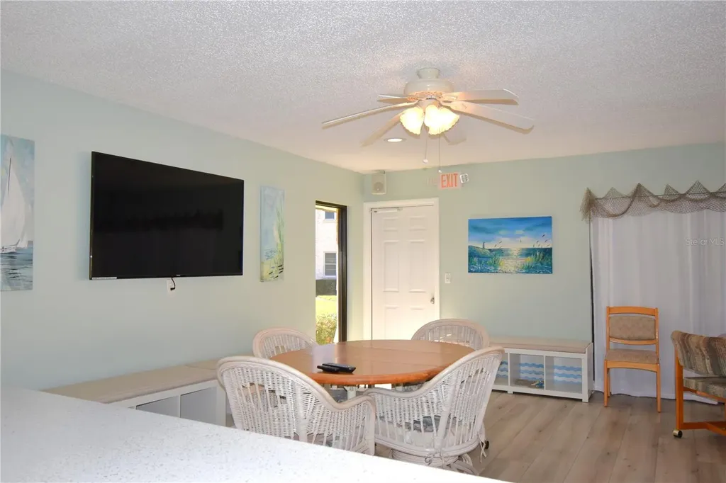 121 Fernwood Circle Seminole FL 33777