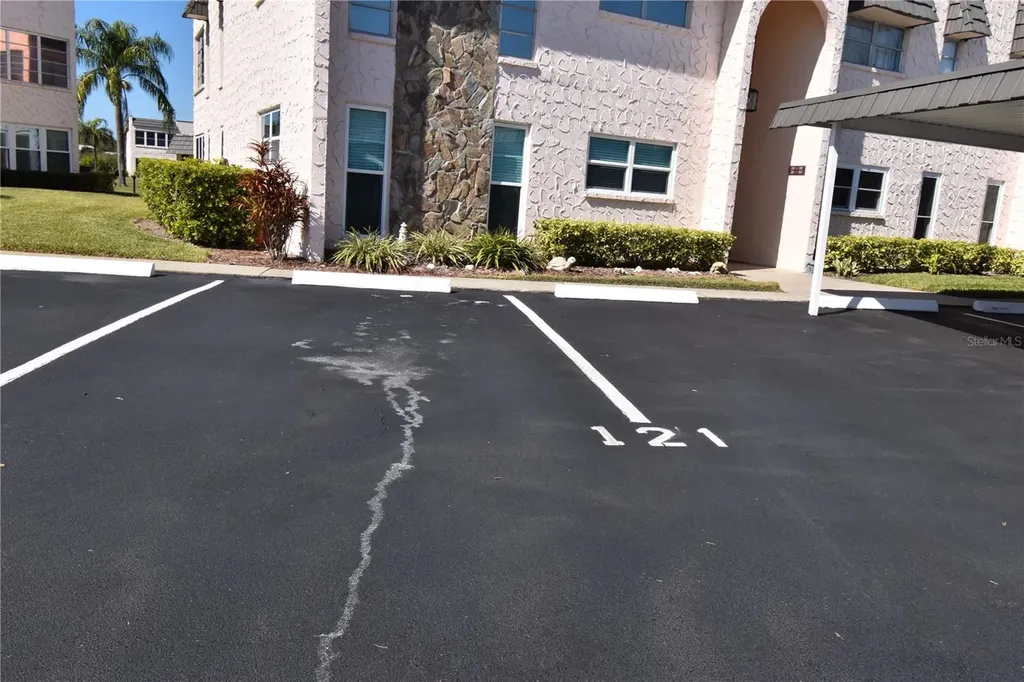 121 Fernwood Circle Seminole FL 33777