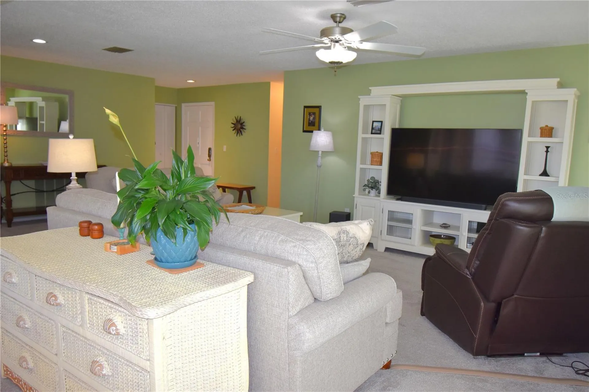121 Fernwood Circle Seminole FL 33777