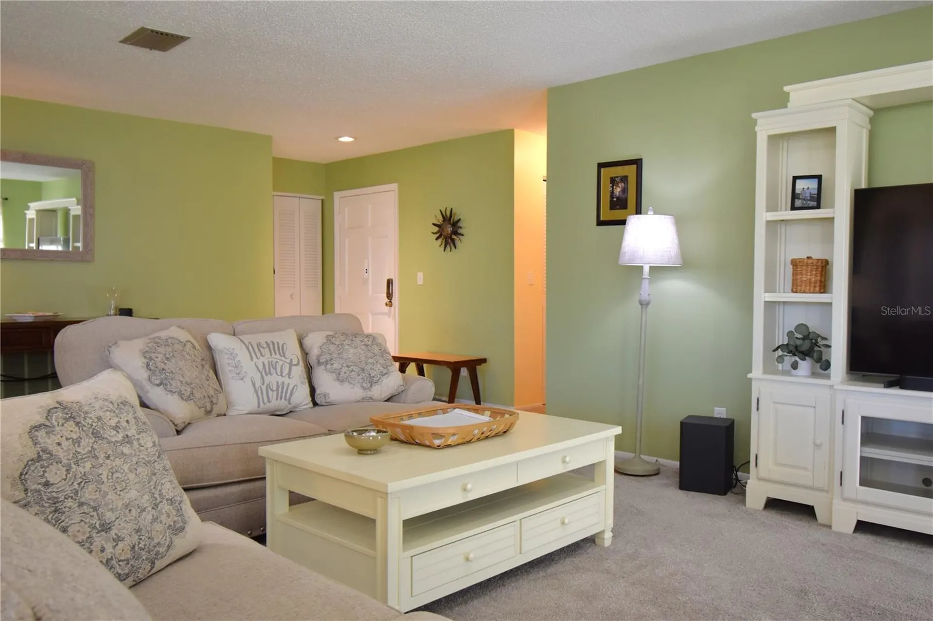 121 Fernwood Circle Seminole FL 33777