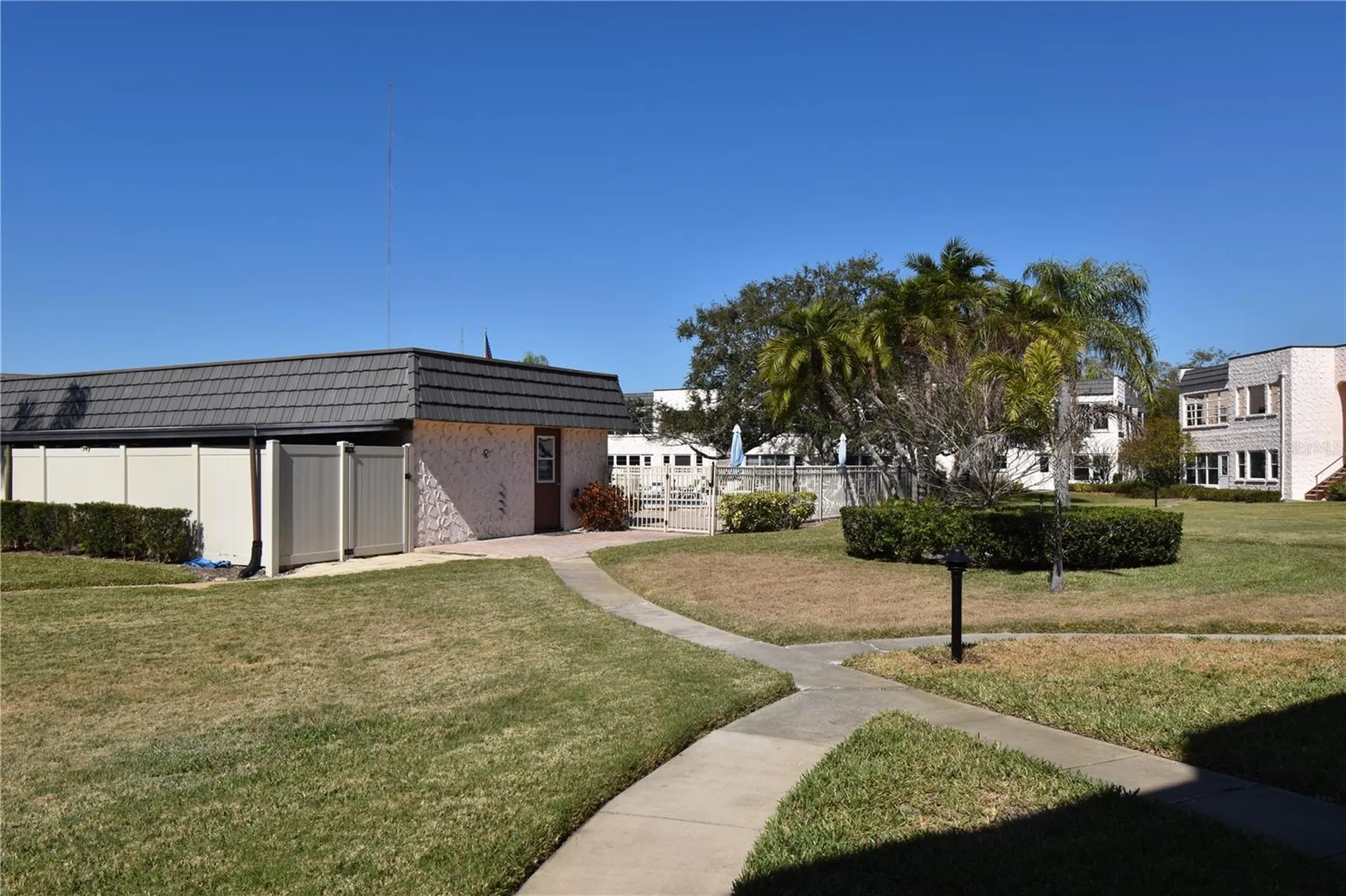 121 Fernwood Circle Seminole FL 33777