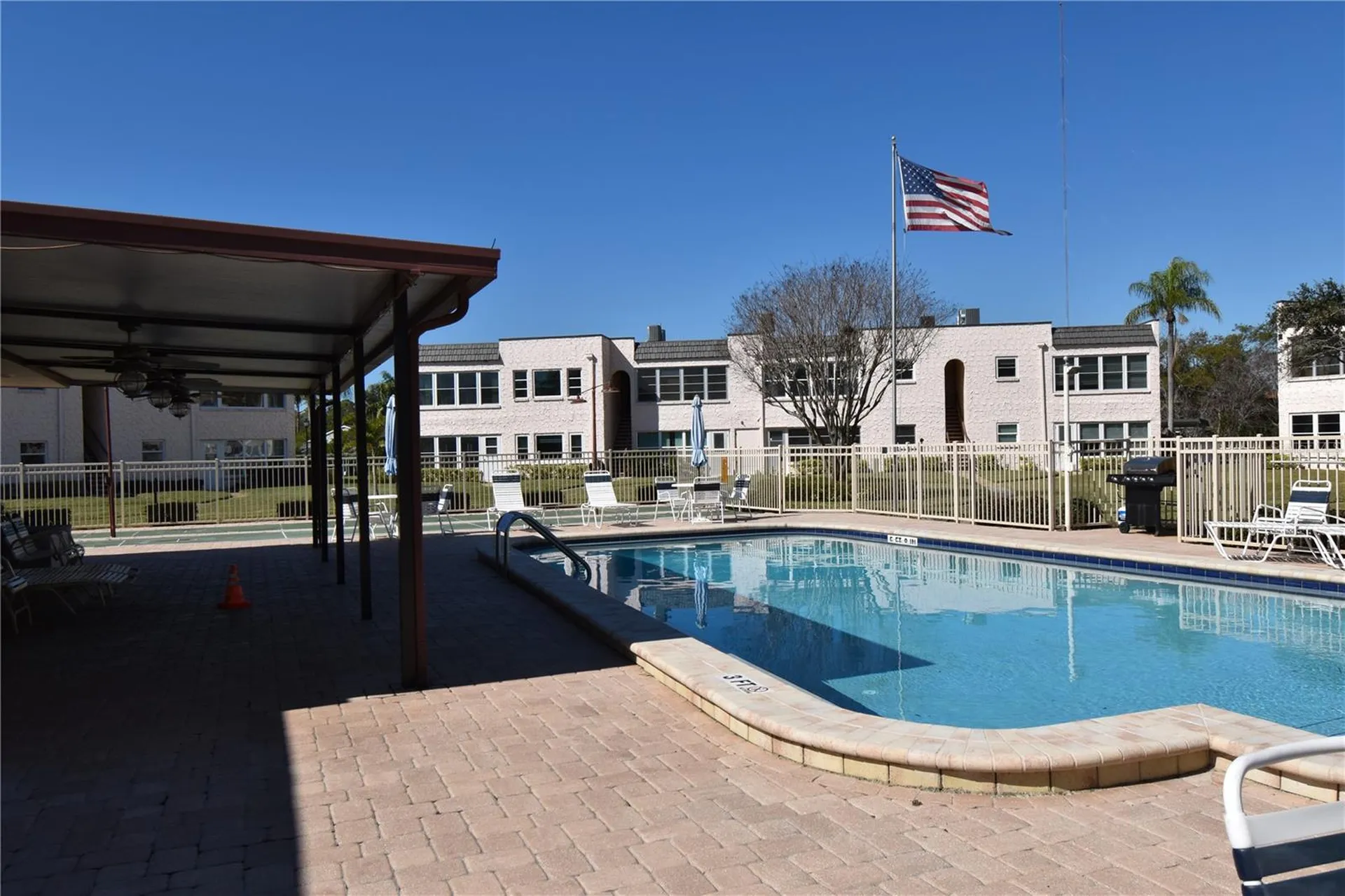 121 Fernwood Circle Seminole FL 33777