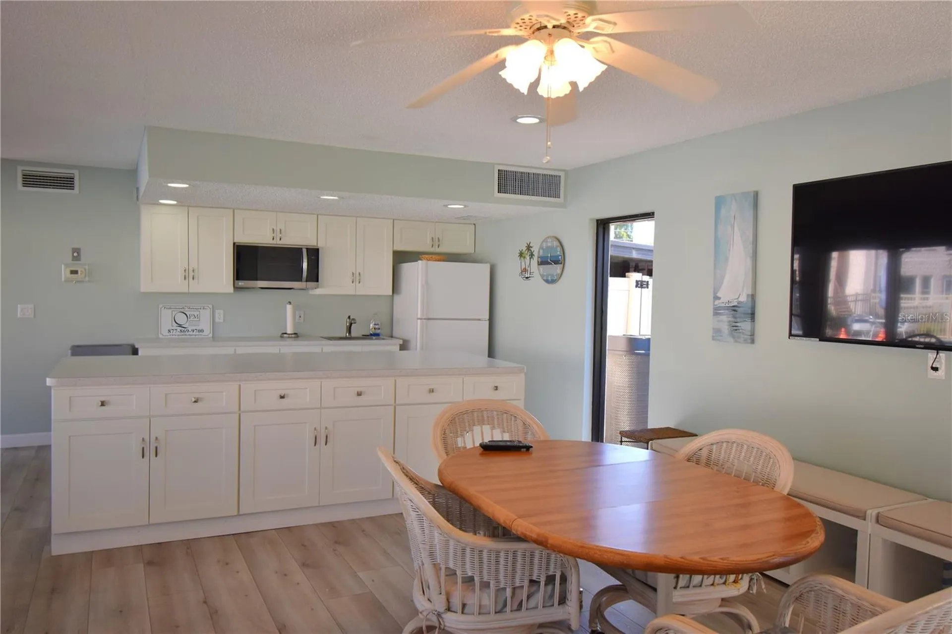 121 Fernwood Circle Seminole FL 33777