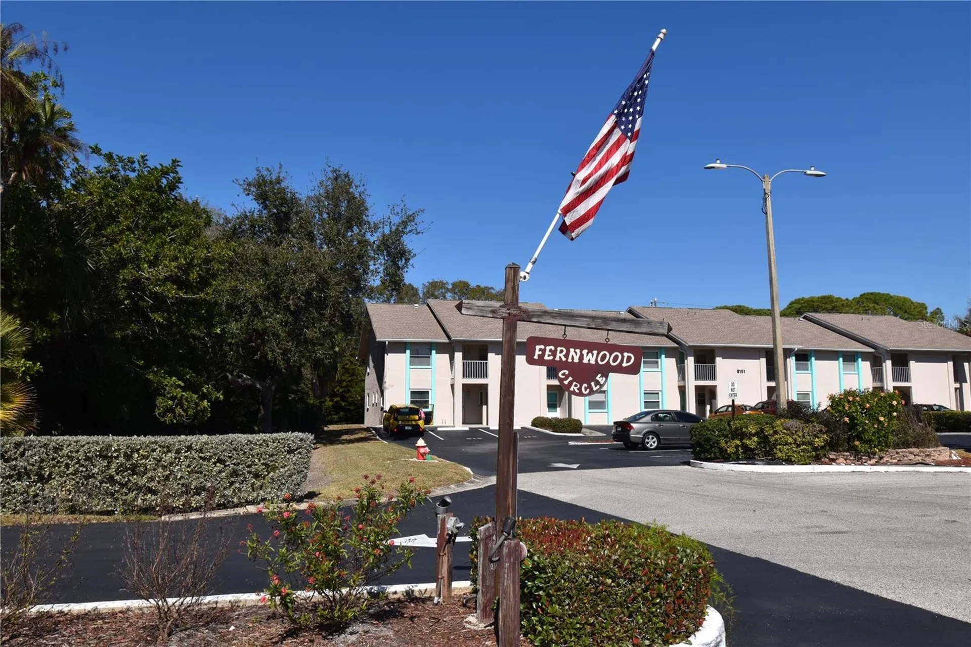 121 Fernwood Circle Seminole FL 33777
