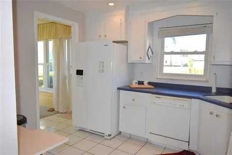 121 Fernwood Circle Seminole FL 33777