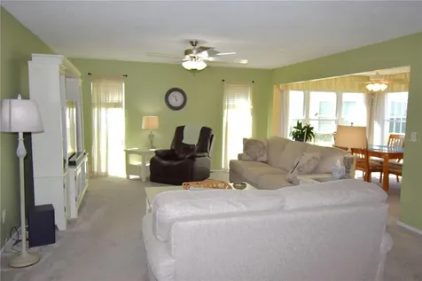 121 Fernwood Circle Seminole FL 33777