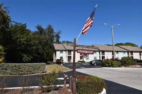 121 Fernwood Circle Seminole FL 33777