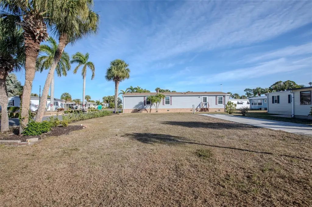 2100 Kings Highway Port Charlotte FL 33980
