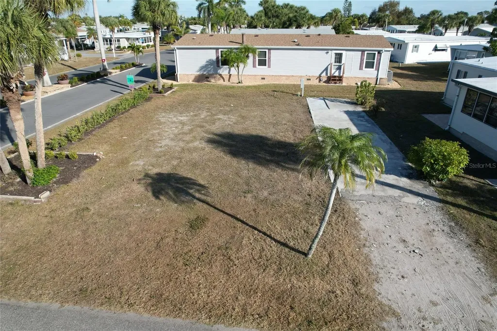 2100 Kings Highway Port Charlotte FL 33980