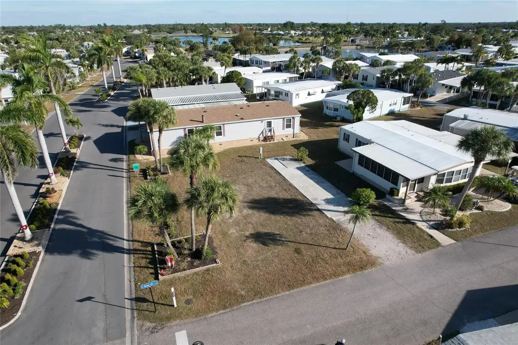 2100 Kings Highway Port Charlotte FL 33980