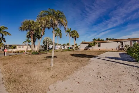 2100 Kings Highway Port Charlotte FL 33980