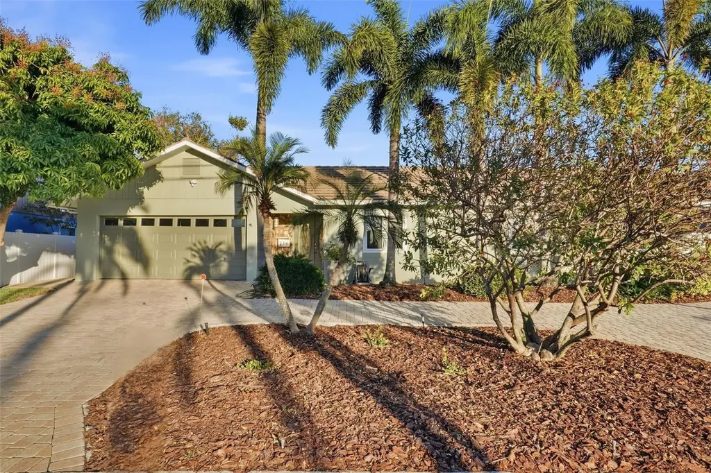 2316 S Shore Drive SE St Petersburg FL 33705