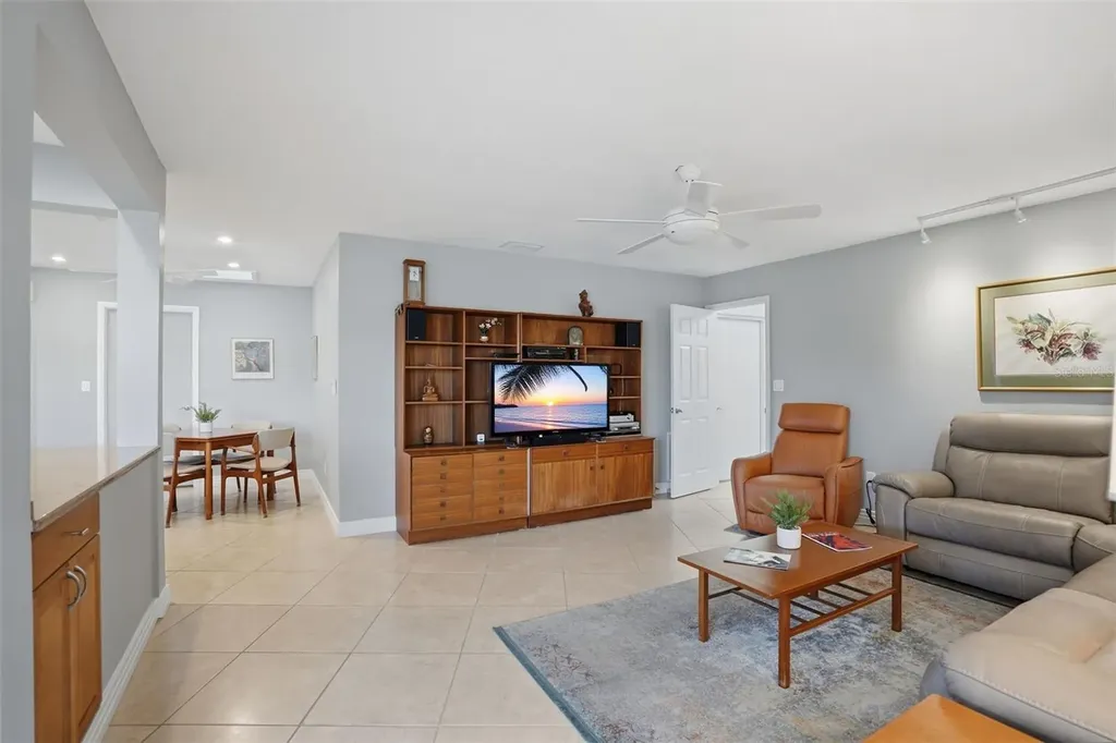 2316 S Shore Drive SE St Petersburg FL 33705