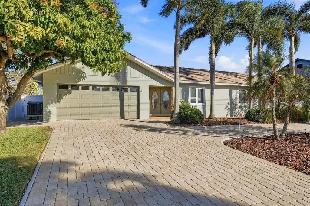 2316 S Shore Drive SE St Petersburg FL 33705