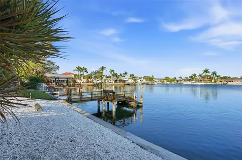 2316 S Shore Drive SE St Petersburg FL 33705
