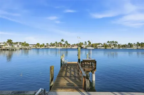 2316 S Shore Drive SE St Petersburg FL 33705