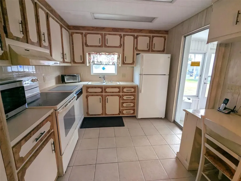 2100 Kings Highway Port Charlotte FL 33980