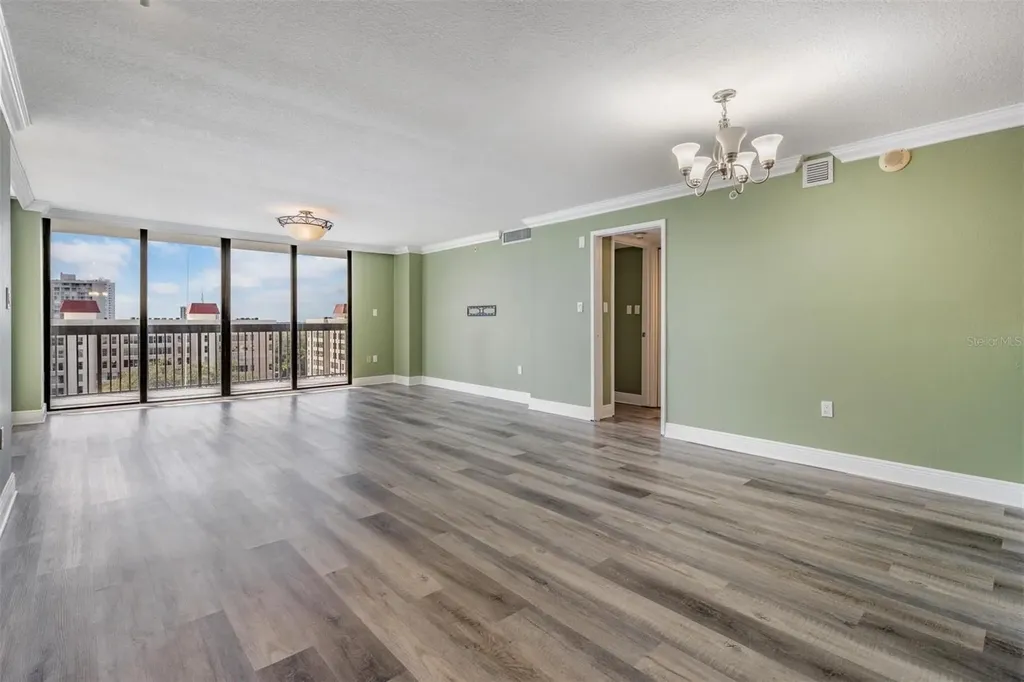 2413 Bayshore Boulevard Tampa FL 33629