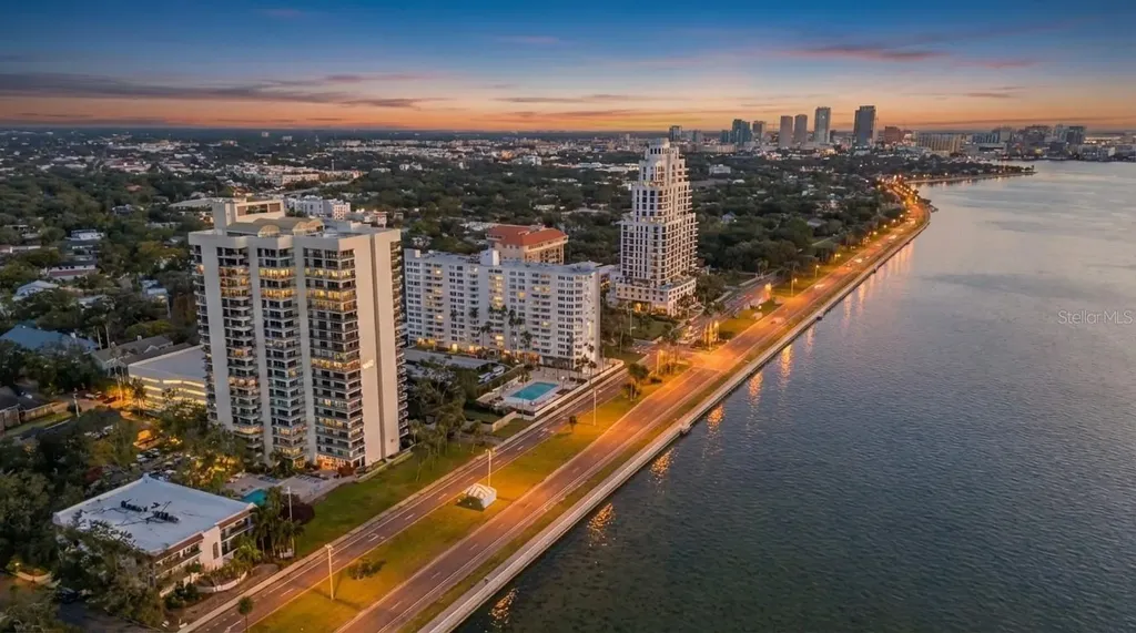 2413 Bayshore Boulevard Tampa FL 33629