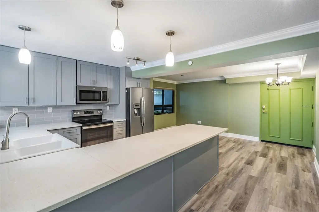 2413 Bayshore Boulevard Tampa FL 33629