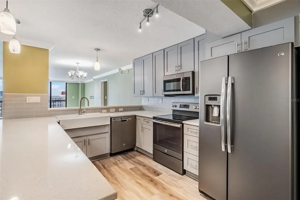 2413 Bayshore Boulevard Tampa FL 33629