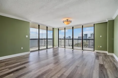2413 Bayshore Boulevard Tampa FL 33629