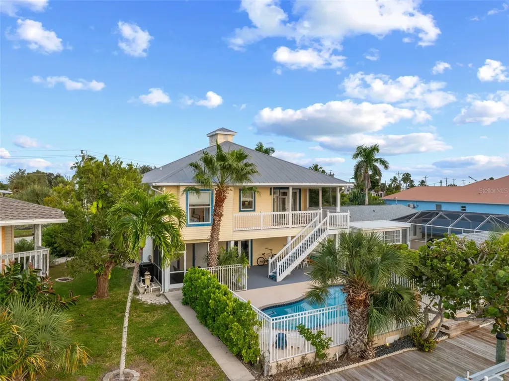 2291 Palm Avenue St James City FL 33956