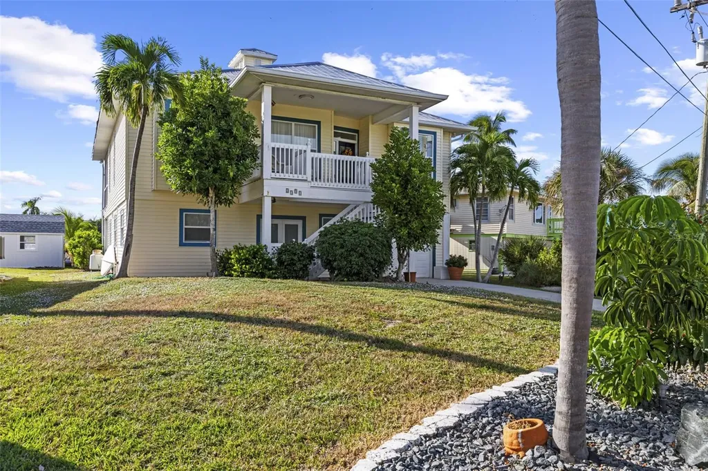 2291 Palm Avenue St James City FL 33956