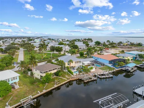 2291 Palm Avenue St James City FL 33956