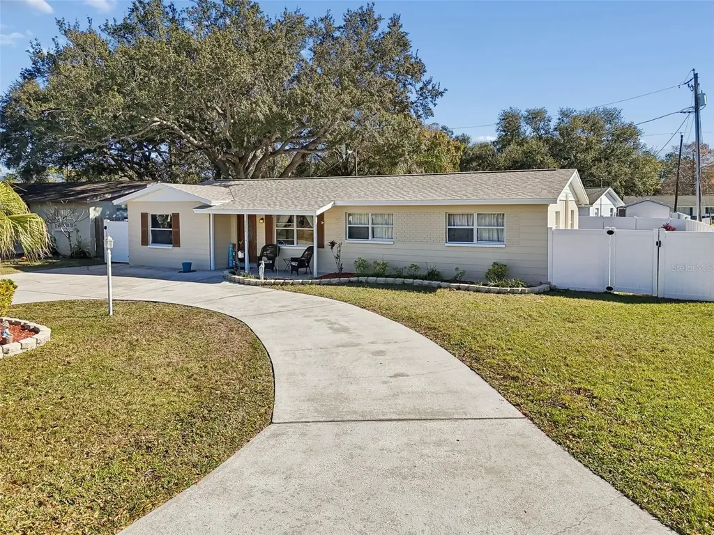 6533 26th Street N St Petersburg FL 33702