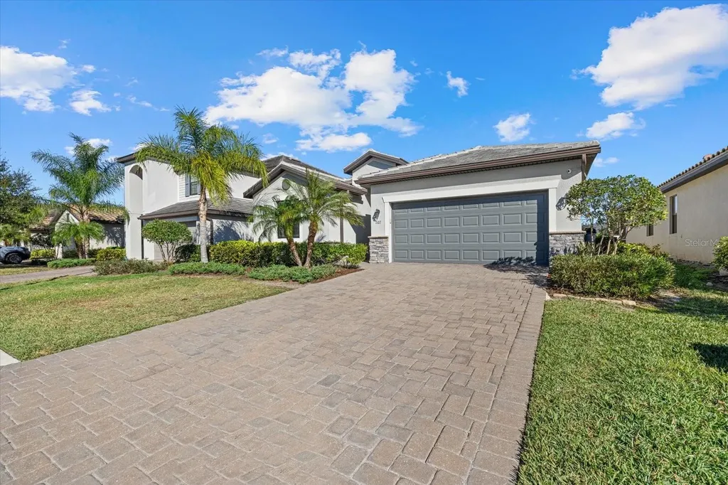 707 Fire Bush Court Bradenton FL 34212