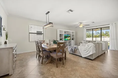 707 Fire Bush Court Bradenton FL 34212