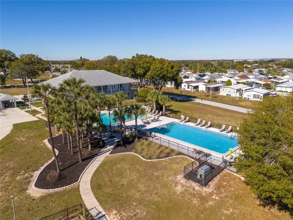 50989 Highway 27 Davenport FL 33897
