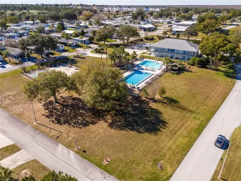 50989 Highway 27 Davenport FL 33897