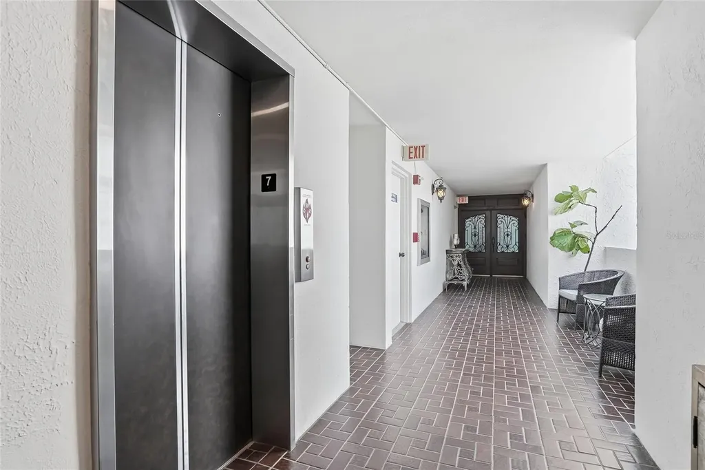 5700 Mariner Street Tampa FL 33609