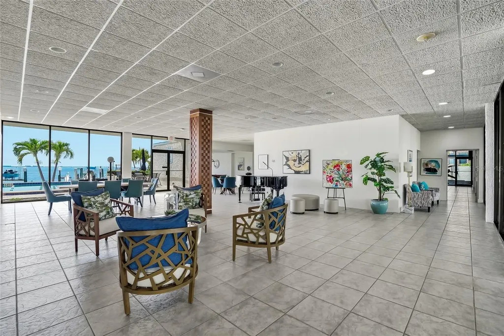 5700 Mariner Street Tampa FL 33609
