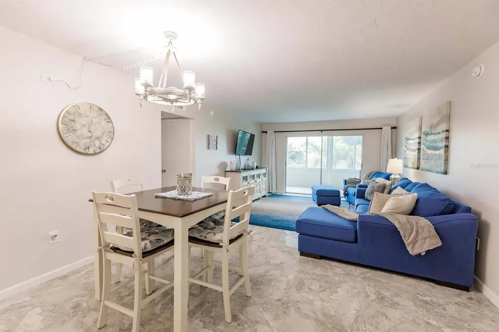 1200 E Peppertree Lane Sarasota FL 34242