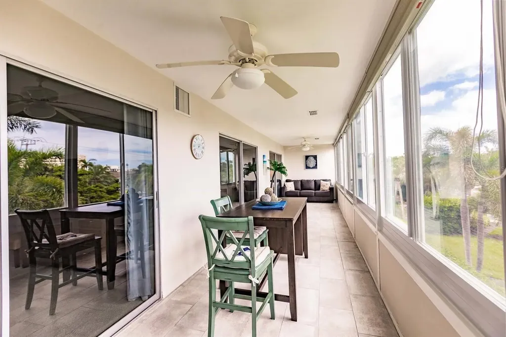 1200 E Peppertree Lane Sarasota FL 34242