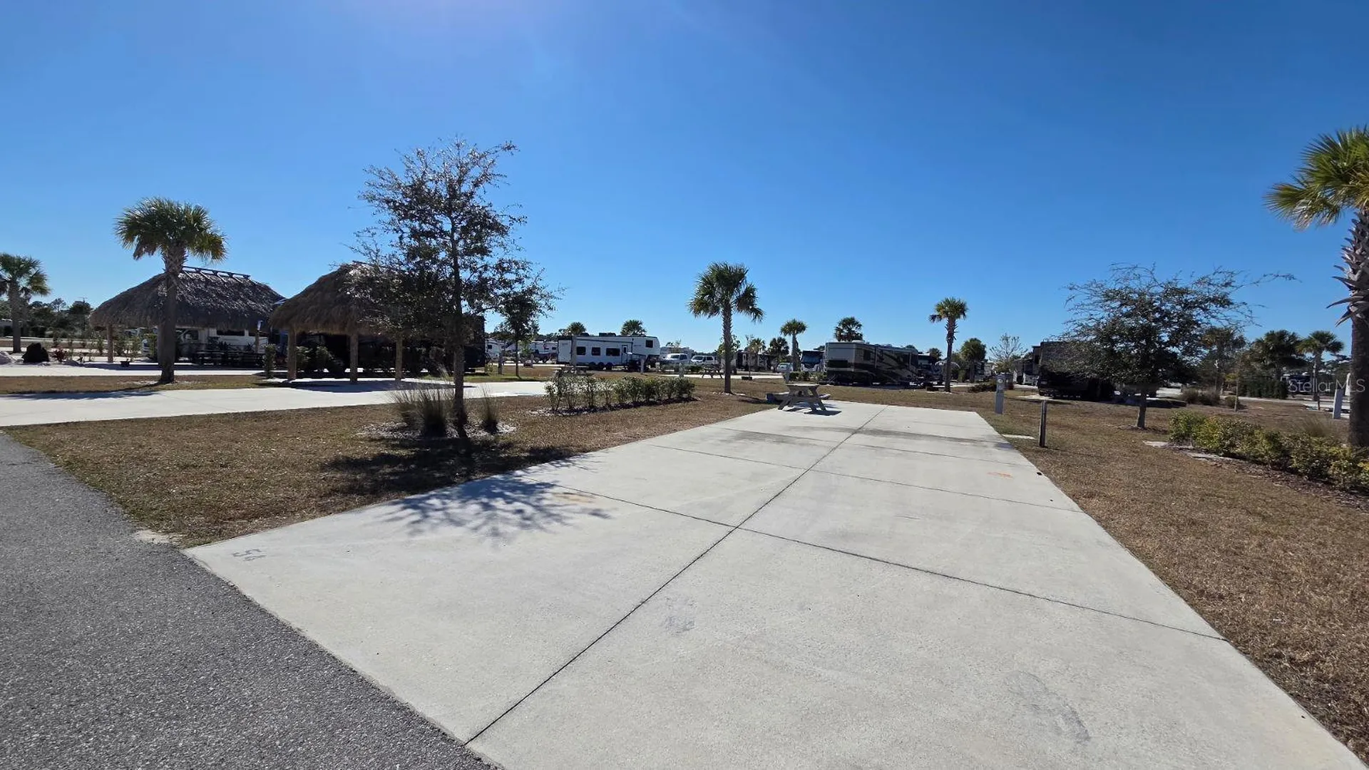 54 Tiki Turn E Lake Wales FL 33898